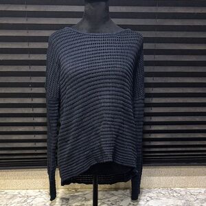 VOLCOM Open Knit LS Black & Blue Longer Back Sweater Women’s Medium‎